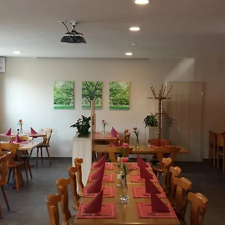 Maison d'hôtes Gasthof Gruner Baum Cadolzburg
