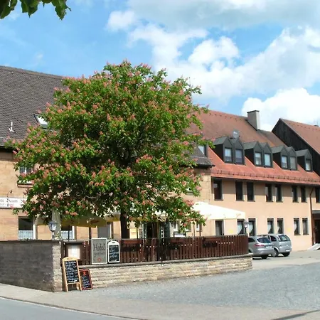 Maison d'hôtes Gasthof Gruner Baum Cadolzburg
